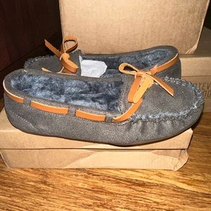 Happy Girls Slip on Lined Suede Moccasin Shoes New in Box Size 2